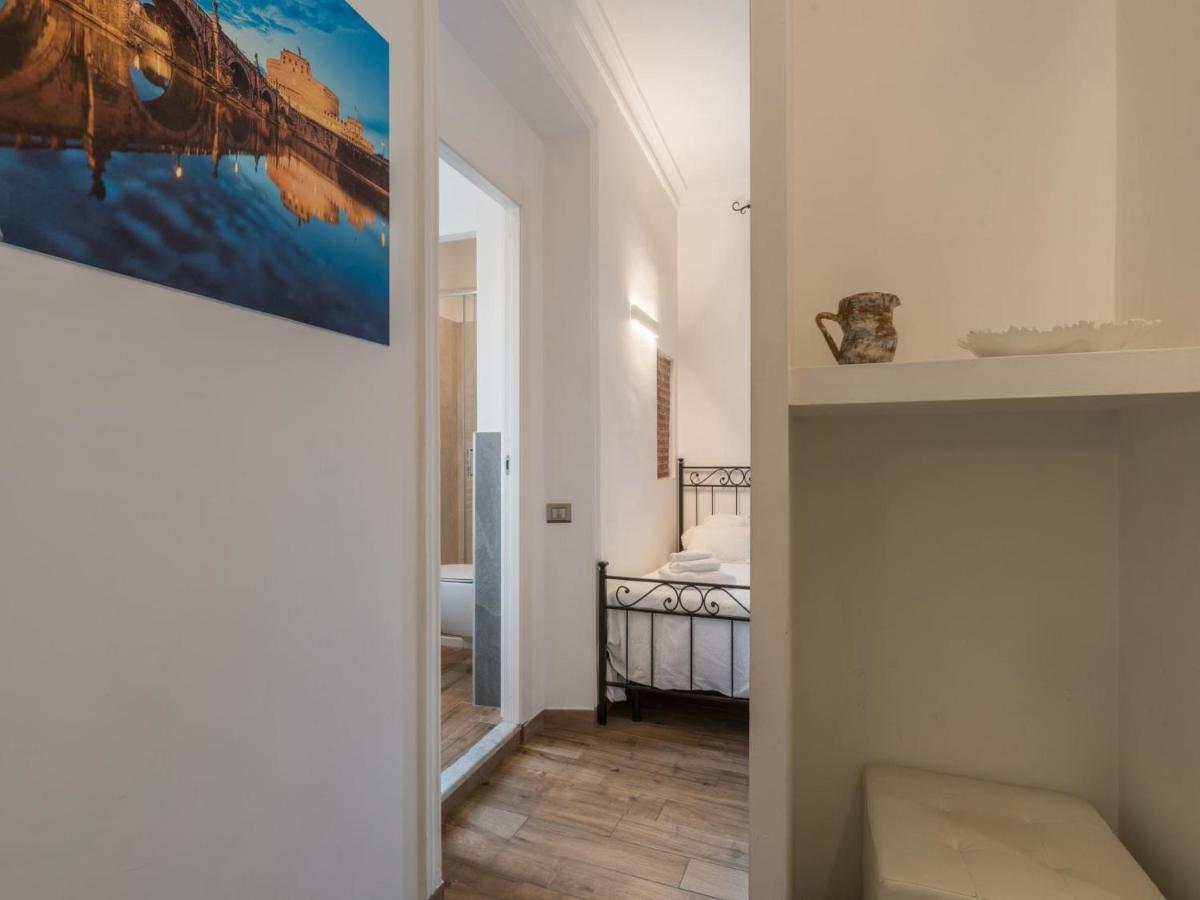 The Best Rent - Elegant Three-Bedroom Apartment A Few Steps From Fontana Di Trevi Extérieur photo
