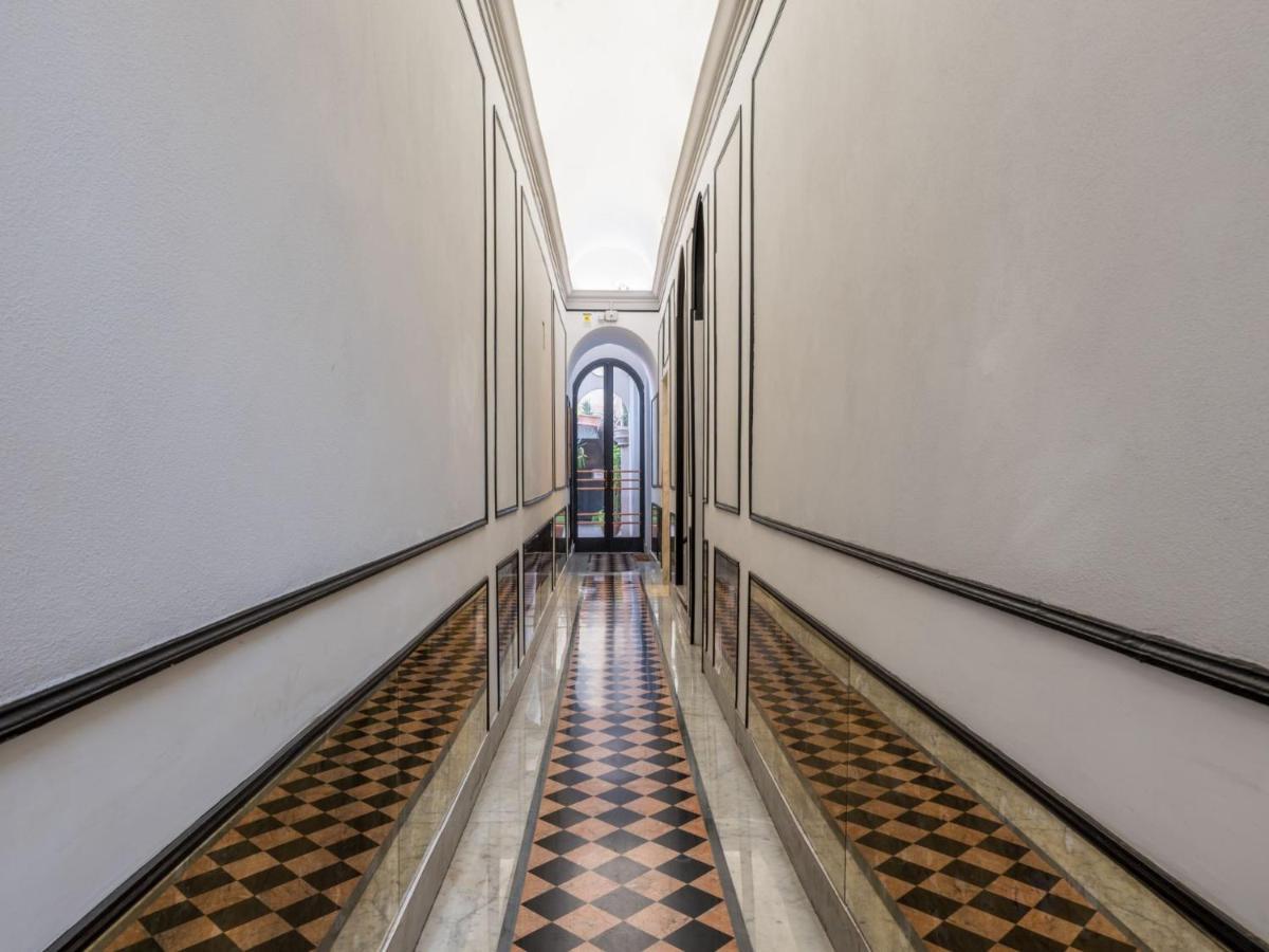 The Best Rent - Elegant Three-Bedroom Apartment A Few Steps From Fontana Di Trevi Extérieur photo