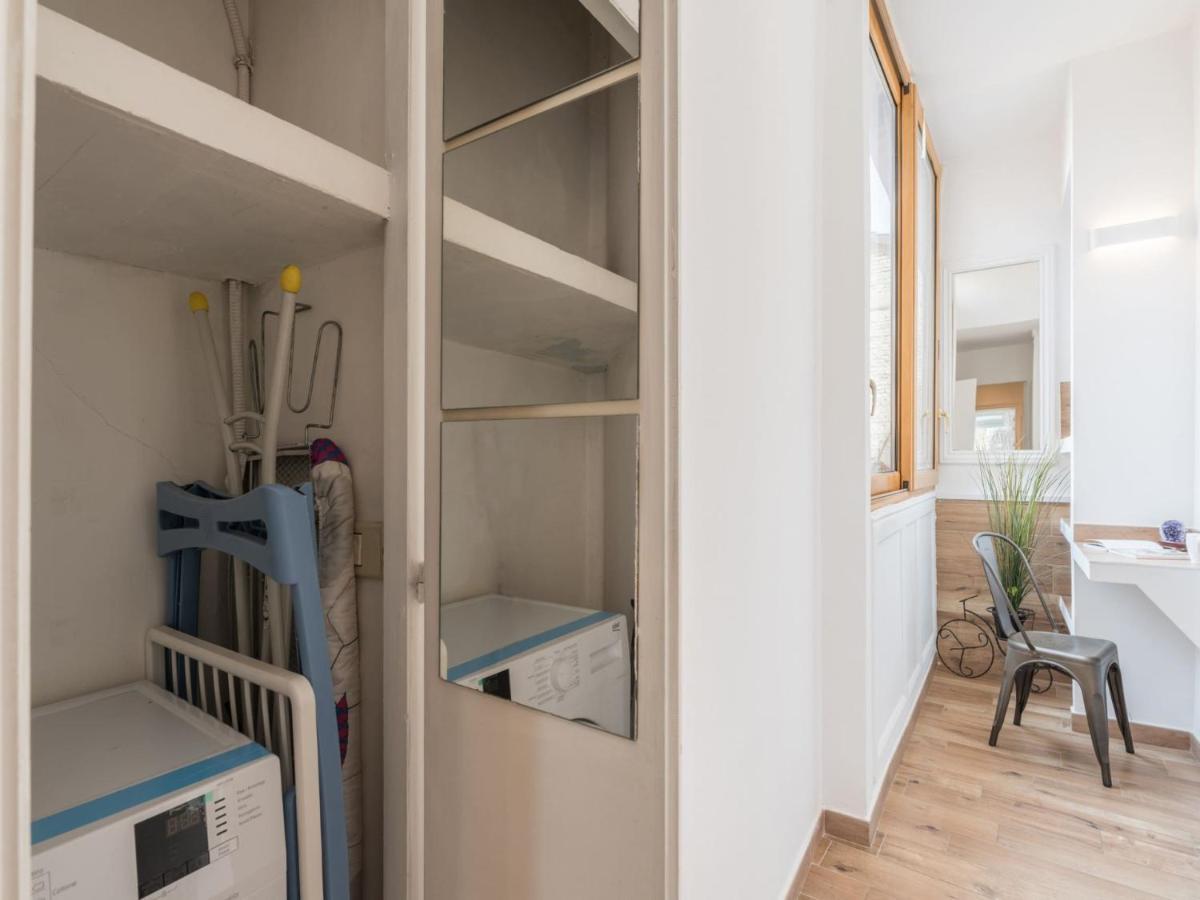 The Best Rent - Elegant Three-Bedroom Apartment A Few Steps From Fontana Di Trevi Extérieur photo