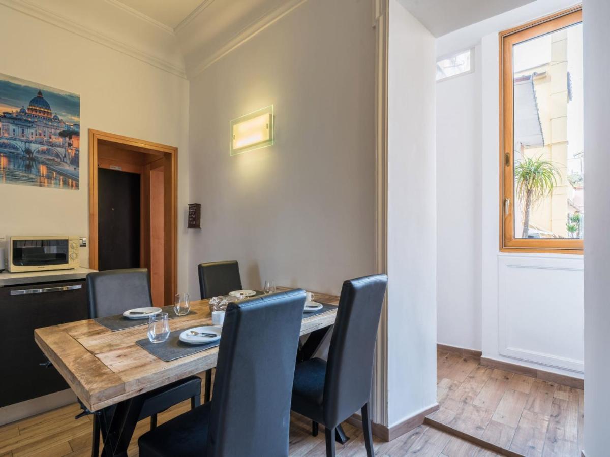 The Best Rent - Elegant Three-Bedroom Apartment A Few Steps From Fontana Di Trevi Extérieur photo